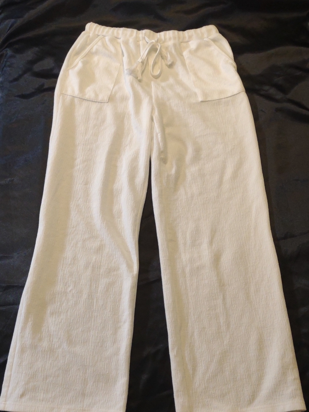 Amaryllis Women's White Wide-Leg Drawstring Pants - Size L